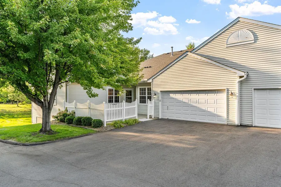 3065 Timberwood TRL #42, Eagan, MN 55121