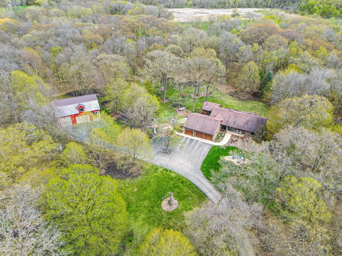 1250 Blair RD, Minnetrista, MN 55364