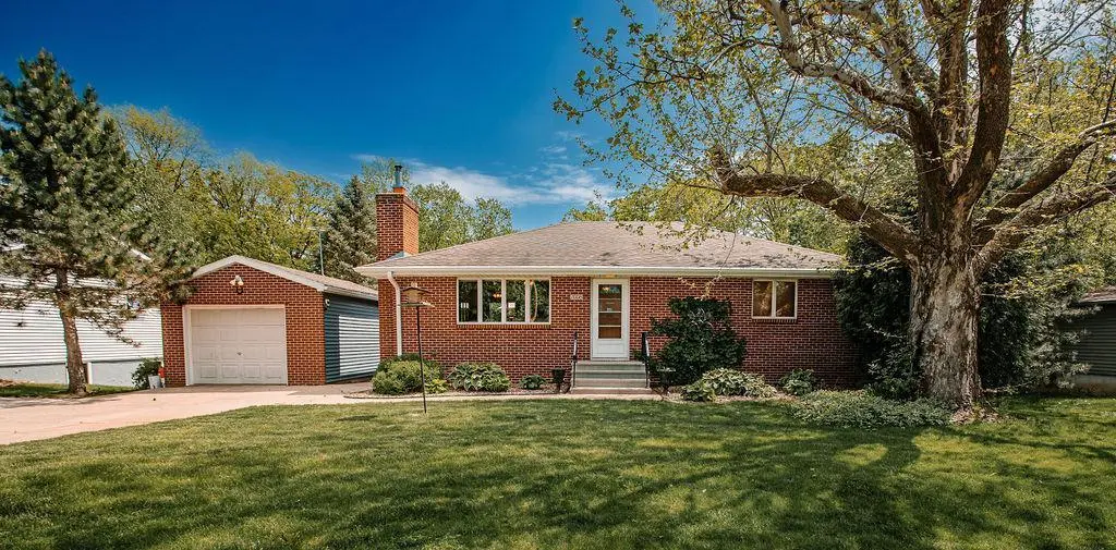 2008 11th AVE NE, Austin, MN 55912