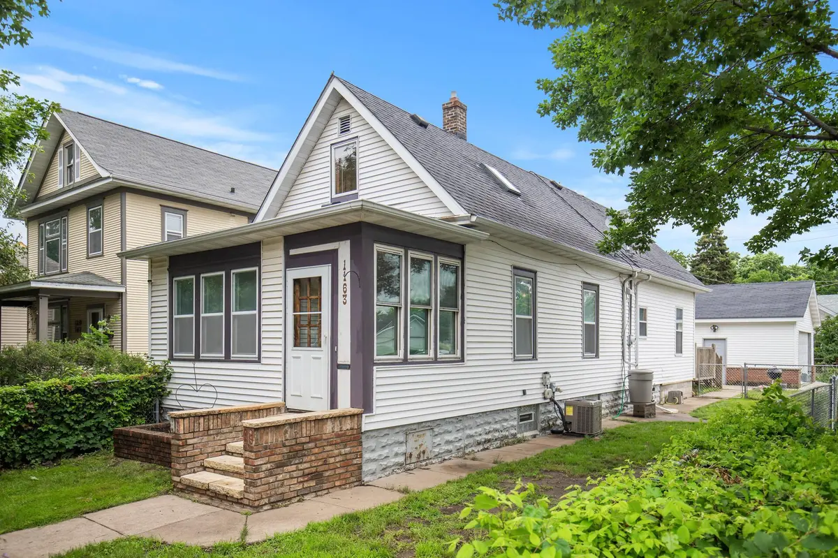 1163 Thomas AVE, Saint Paul, MN 55104