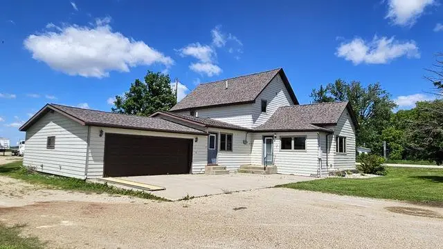 306 Larkin AVE, Barry, MN 56210