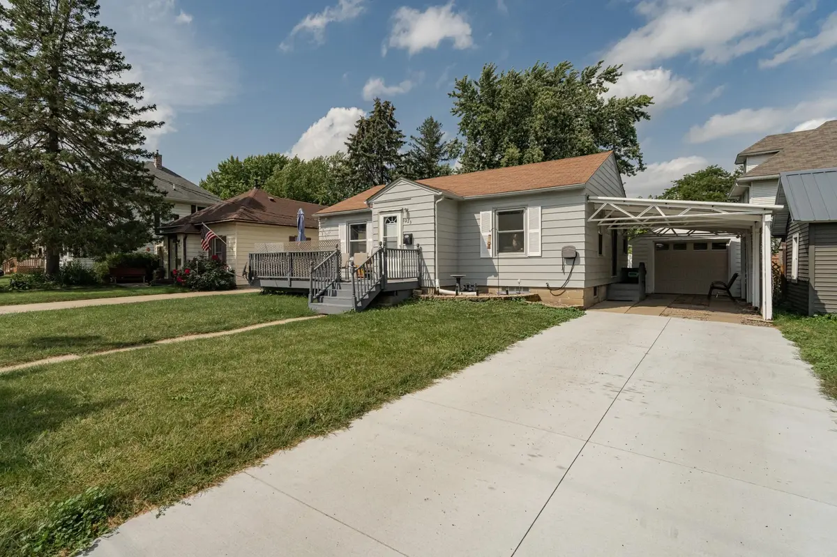 1223 2nd ST SE, Rochester, MN 55904