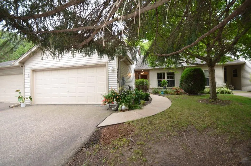 27730 Woodland DR, Chisago City, MN 55013