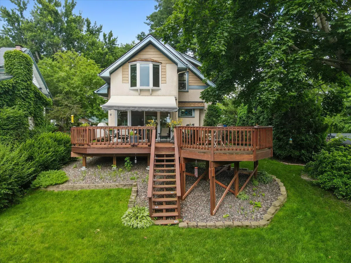 645 Grand AVE, Center City, MN 55012