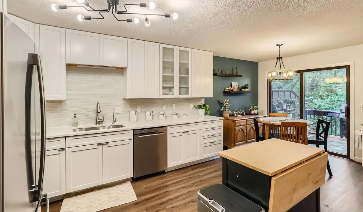 2631 Sumac CT, White Bear Lake, MN 55110