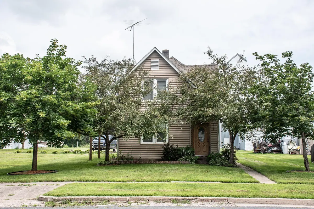 W6436 Main ST, Bay City, WI 54723