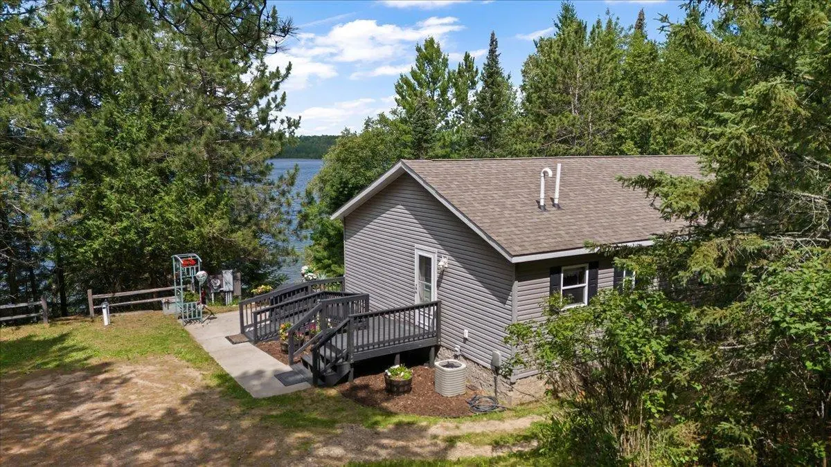 36271 Shoreview DR, Wabana Twp, MN 55744