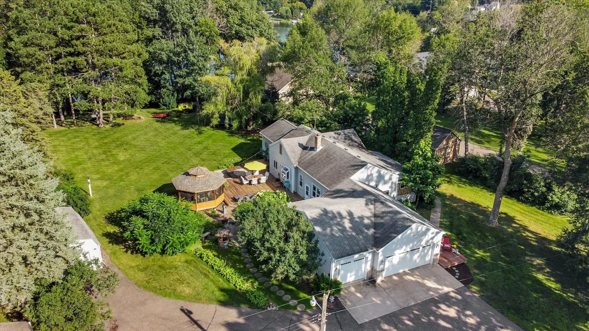 30825 Minnesota AVE, Lindstrom, MN 55045