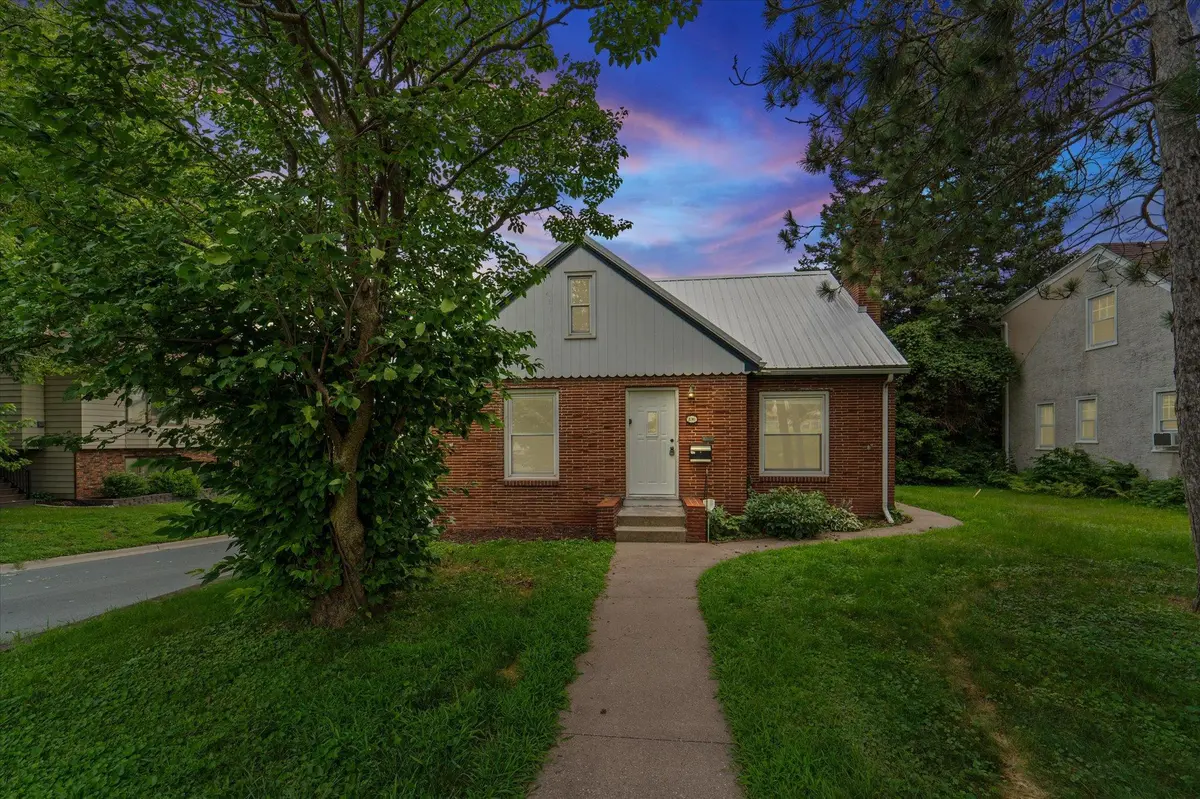 830 17th AVE N, South Saint Paul, MN 55075