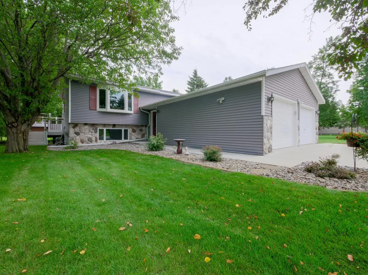 2504 Conifer AVE, Alexandria, MN 56308