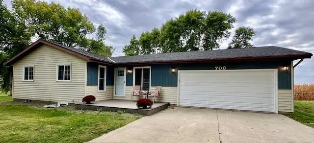 706 Maple ST, Danube, MN 56230