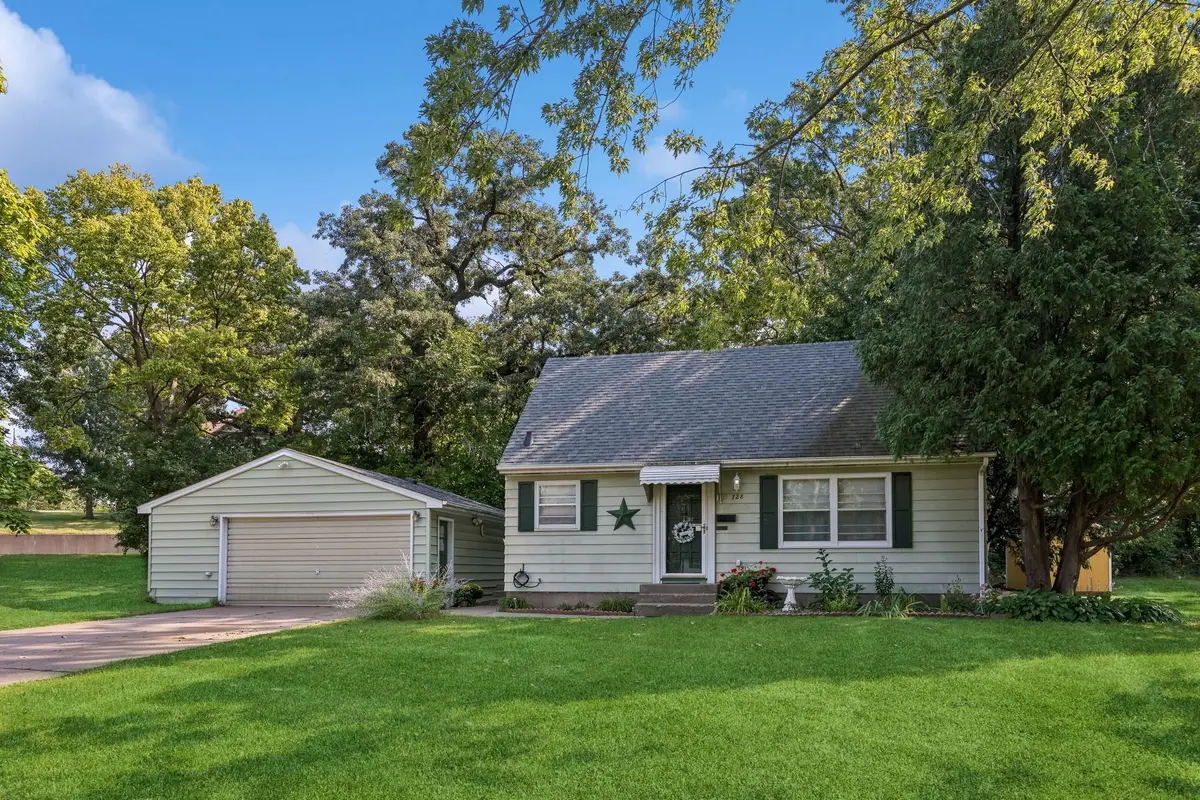728 Ashland AVE, Saint Paul Park, MN 55071