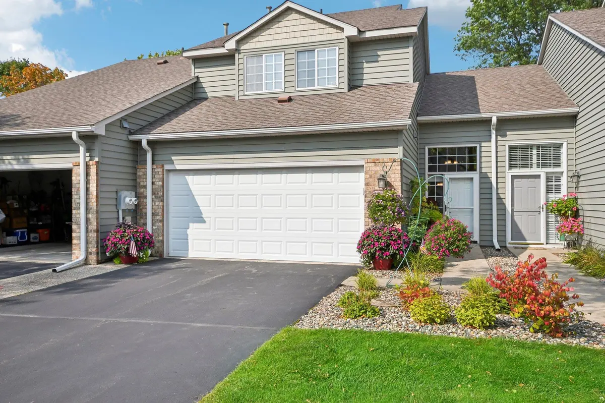2502 Claremont DR, Mendota Heights, MN 55120
