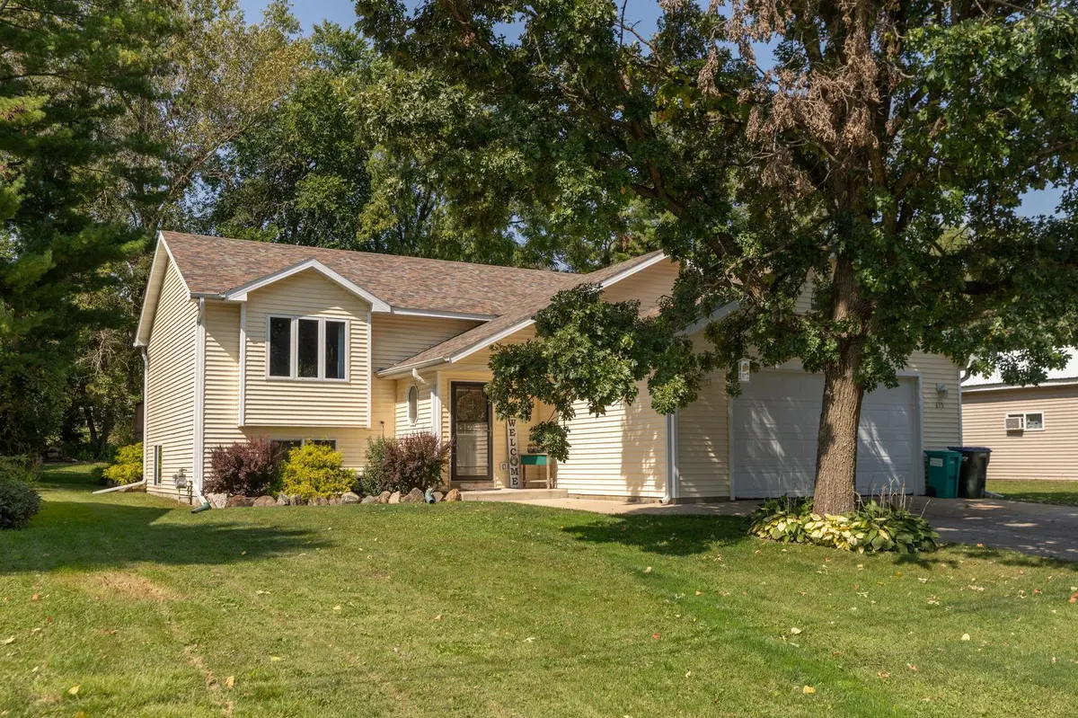 615 Walnut ST, Mantorville, MN 55955