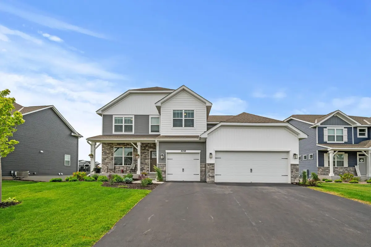 16198 Europa AVE N, Hugo, MN 55038