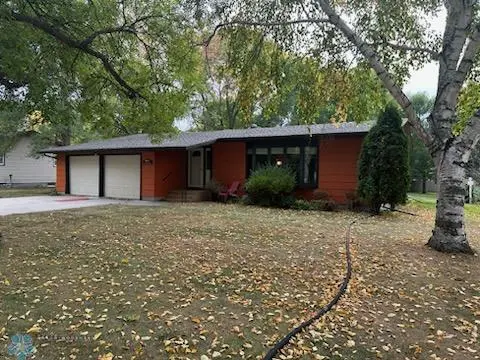 405 6th ST NE, Barnesville, MN 56514