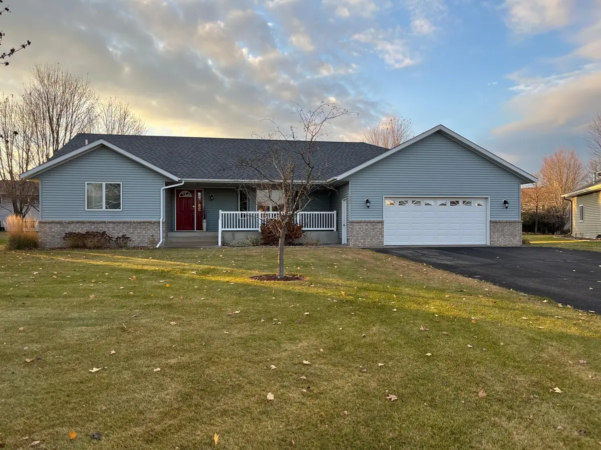 508 Pelican Lake CT NE, Avon, MN 56310