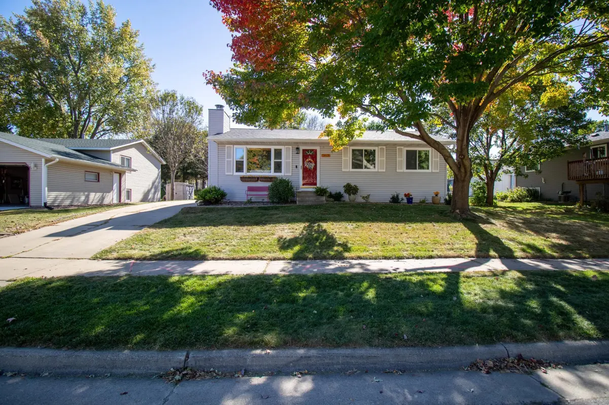 3608 8th ST NW, Rochester, MN 55901