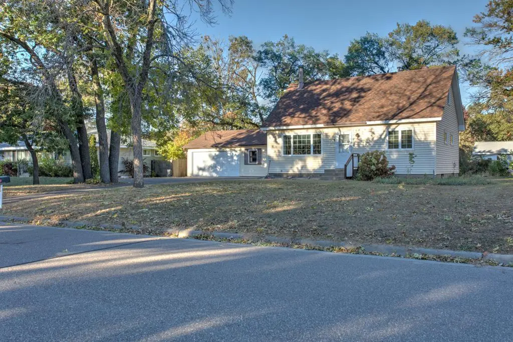 109 102nd LN NW, Coon Rapids, MN 55448