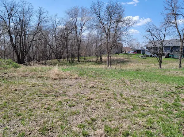 1131 Doris Kohler CIR, Detroit Lakes, MN 56501