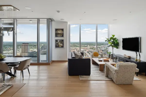 255 Hennepin Avenue #3204, Minneapolis, MN 55401