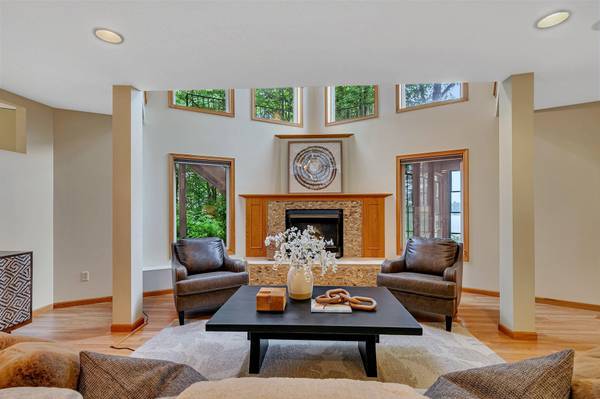2709 Kimball AVE NW,  Annandale,  MN 55302