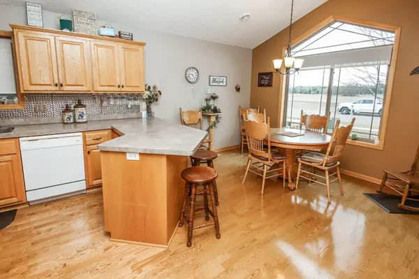 5408 Tee To Green ST, Saint Cloud, MN 56304