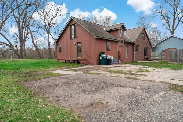 7965 Riverview TER NE, Fridley, MN 55432