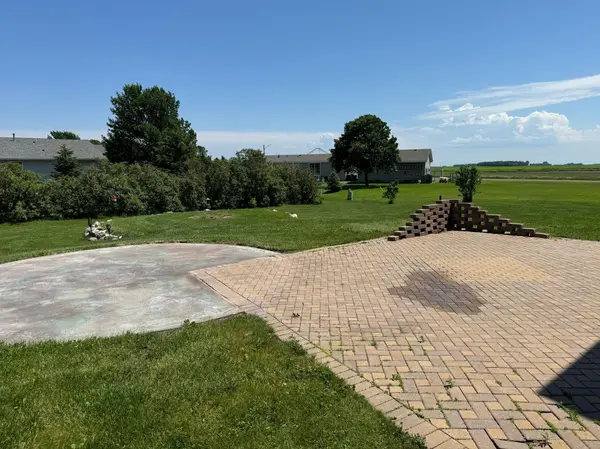 751 S 12th ST, Bird Island, MN 55310