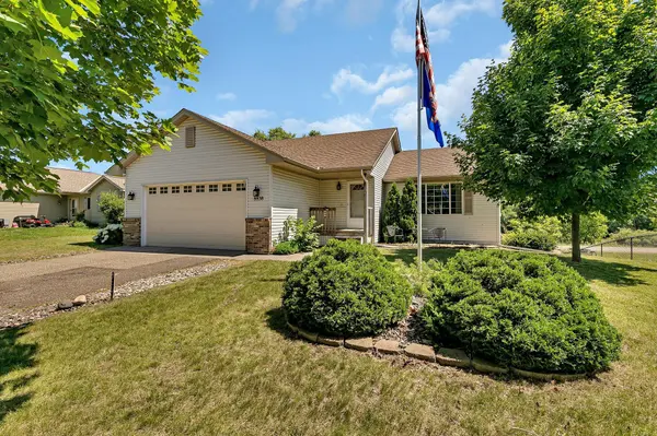 8838 Troy Marquette DR, Monticello, MN 55362