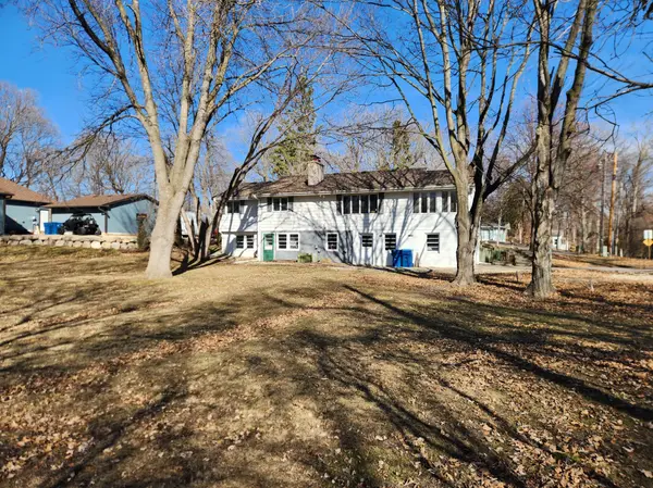 2022 Lake RD, Minnetonka Beach, MN 55391