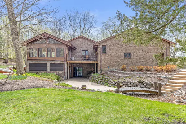 1250 Blair RD, Minnetrista, MN 55364