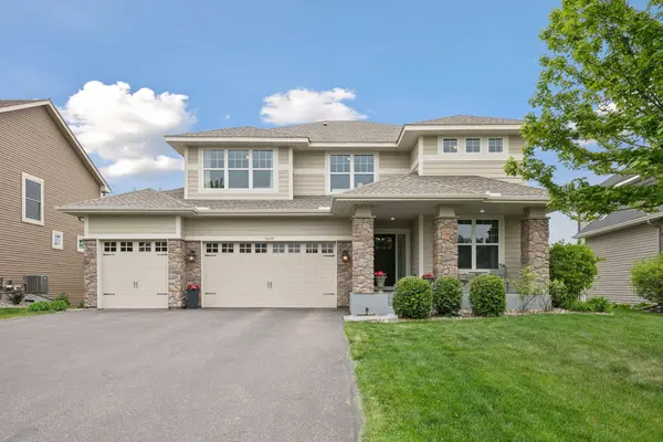 3649 Strawberry LN,  Chanhassen,  MN 55331
