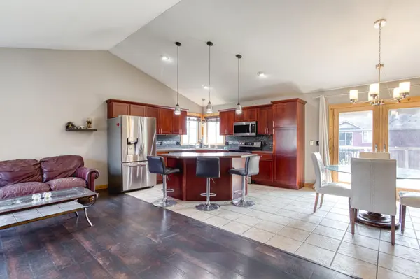 2802 Meadows DR, River Falls, WI 54022