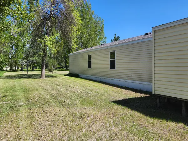 136 Park CIR, Ottertail, MN 56571
