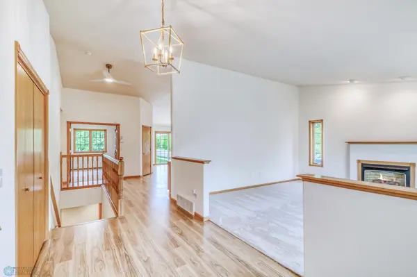 530 32 1/2 ST N, Moorhead, MN 56560