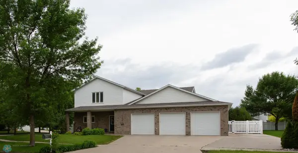 754 Wyndemere DR,  West Fargo,  ND 58078