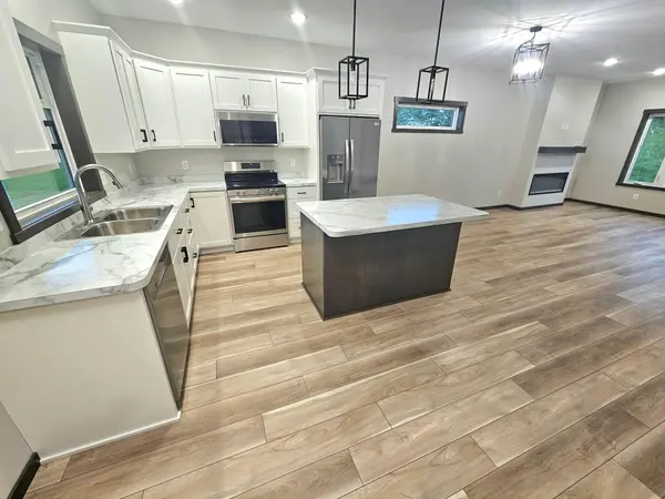110 Par DR, Albany, MN 56307