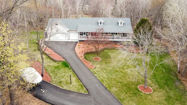 27276 Bayshore DR, Stanford Twp, MN 55040
