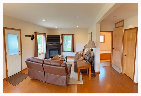 13353 Alfalfa DR NW, Alaska Twp, MN 56676