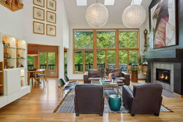 18686 Pheasant Ridge RD, Prior Lake, MN 55372