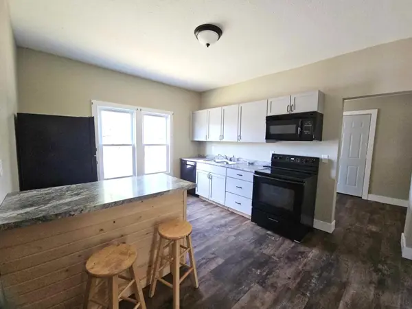 801 S 6th ST, Brainerd, MN 56401