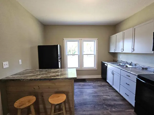 801 S 6th ST, Brainerd, MN 56401