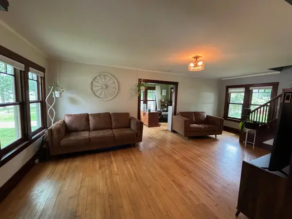 1305 Main ST, Eau Claire, WI 54701