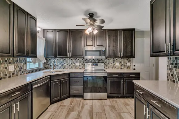 1405 Elm AVE N, Glencoe, MN 55336