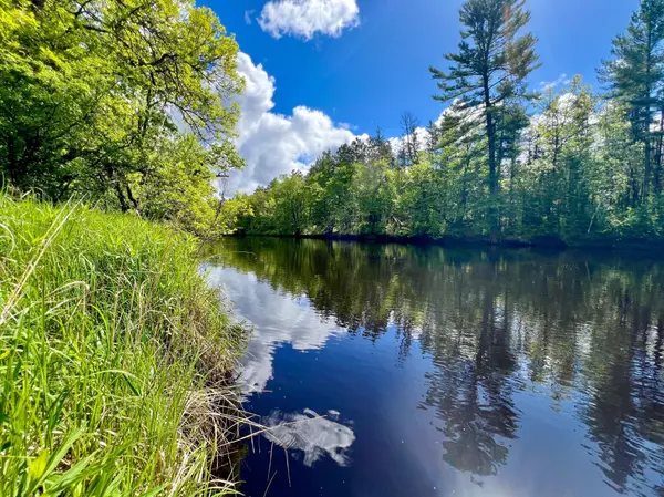 79596 River Run RD, Kettle River Twp, MN 55795