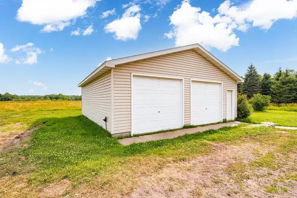 31598 Swanson RD, Askov, MN 55704