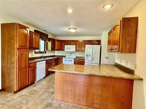 712 E Hamilton AVE, Eau Claire, WI 54701