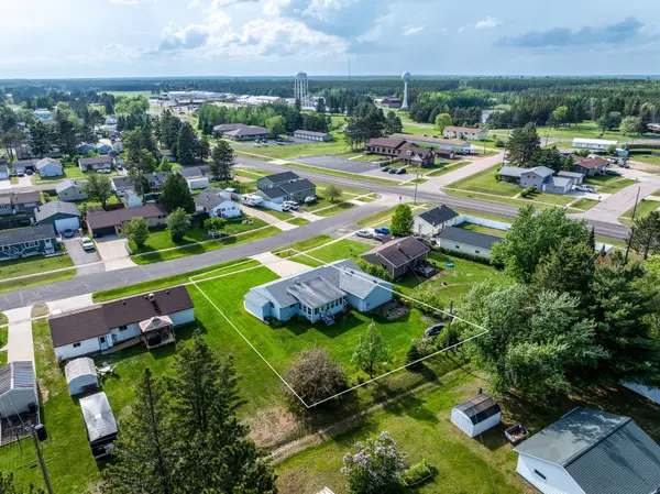 54 Beech CT, Babbitt, MN 55706
