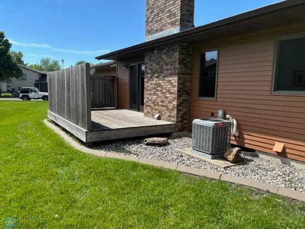 2323 26 1/2 CT S, Fargo, ND 58103
